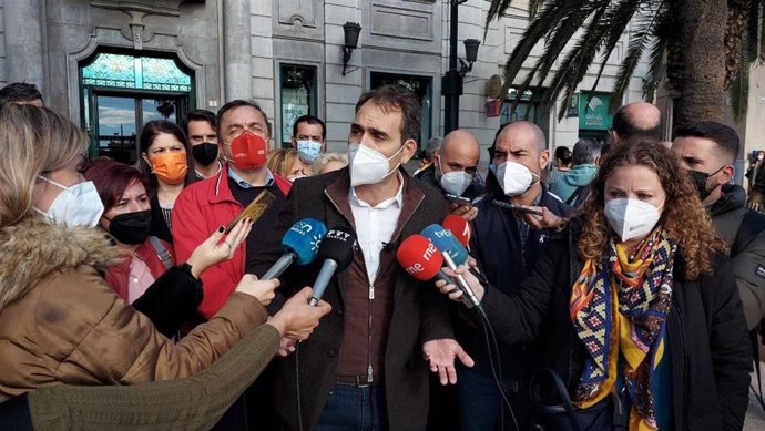 El coordinador general de IU en Andalucía y portavoz de Podemos Andalucía, Toni Valero, este martes en Málaga.