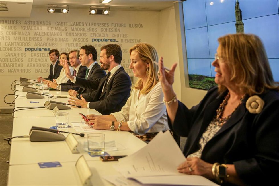 Archivo - El secretario general del PP, Teodoro García Egea, el presidente nacional del PP, Pablo Casado, y las vicesecretarias generales, Ana Beltrán y  Elvira Rodríguez, durante la reunión del Comité Ejecutivo Nacional  en Madrid a 15 de julio de 2020.