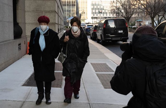 Isabel Maxwell y Christine Maxwell en el tribunal federal de Nueva York. 