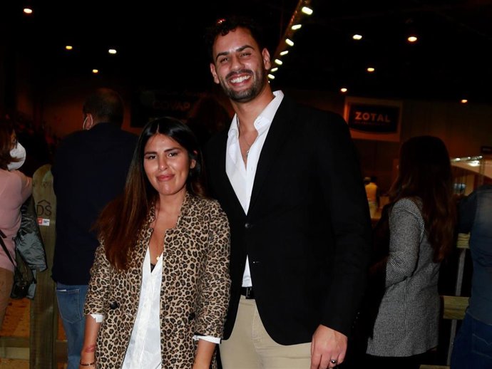 Archivo - Isa Pantoja e Asraf Beno asisten a SICAB A 19 de Noviembre de 2021 en Sevilla (España).    SICAB;CABALLOS;    Europa Press / Europa Press    (Foto de ARCHIVO)    19/11/2021