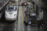 La incidencia de Santa Justa deja demoras de 15 minutos en cuatro trenes de media y larga distancia y varios cercanías