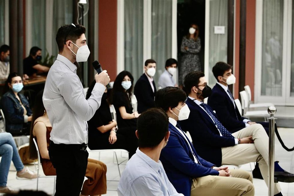 Estudiantes en una actividad en la UNIA (imagen de archivo)