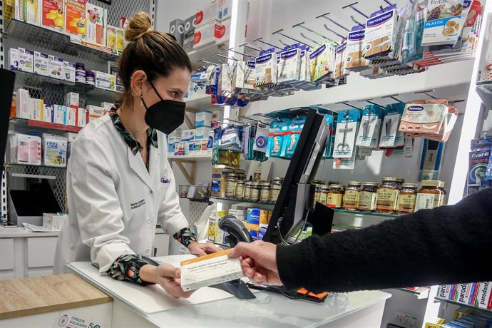 Dispensación de test de antígenos en una farmacia