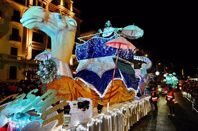 Archivo - Cabalgata de Reyes en Santander. Archivo