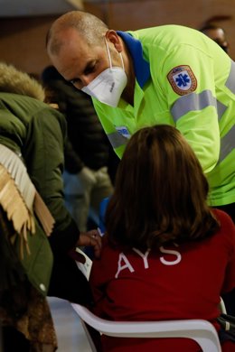 Comienza el proceso de vacunación frente a la covid-19 a menores de entre 8 y 11 años en el palacio de los deportes de Murcia.