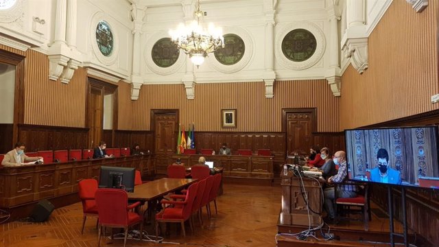 Imagen del último pleno de la Diputación en 2021