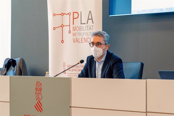 El conseller Arcadi España presenta el Plan de Movilidad Metropolitano de Valncia (PMoMe)