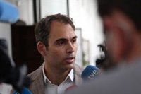 Valero critica el "silencio pusilánime" de Moreno ante la investigación de "prácticas corruptas" en el PP de Almería