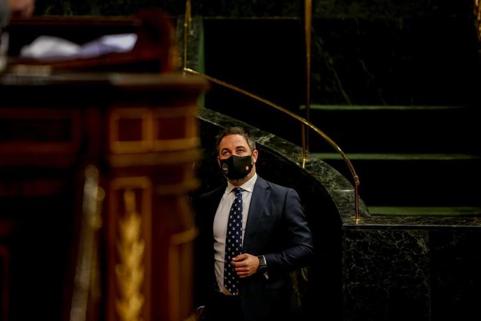 El presidente de Vox, Santiago Abascal, en una sesión plenaria en el Congreso de los Diputados, a 14 de diciembre de 2021, en Madrid, (España). El pleno está marcado, entre otras cuestiones, por el debate de la revisión de contratos de obras públicas. A