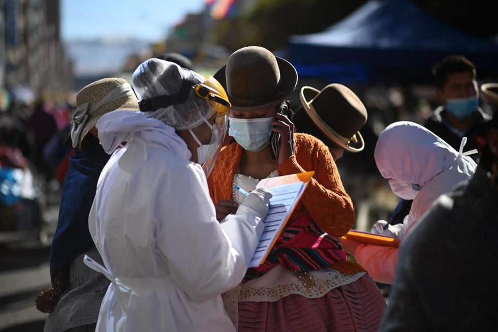 Archivo - Las principales ciudades de Bolivia prohíben las fiestas de Año Nuevo ante el avance del coronavirus.