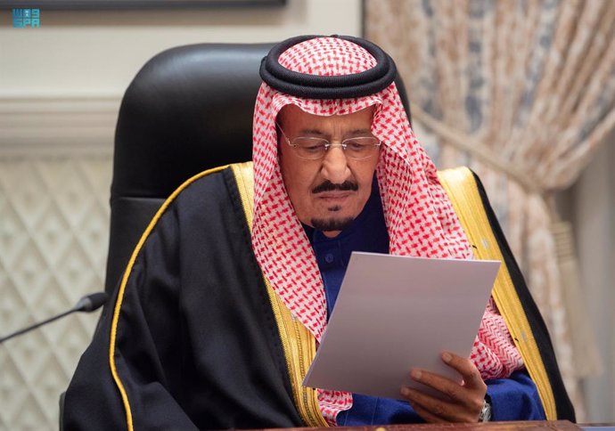 29 December 2021, Saudi Arabia, Riyadh: Saudi King Salman bin Abdulaziz Al Saud delivers Virtually the annual royal speech on the opening of the 2nd year of the 8th session of the Consultative Assembly of Saudi Arabia. Photo: -/Saudi Press Agency/dpa