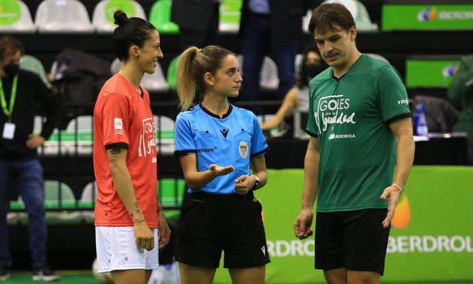 Jenni Hermoso y Morientes participaron en la tercera edición de 'Goles por la Igualdad' en Madrid.