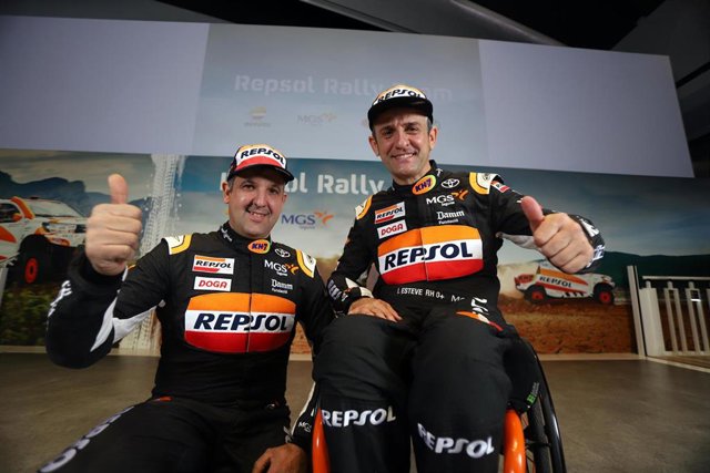 El piloto de MGS Seguros y del Repsol Team Isidre Esteve afrionta su decimoséptima participación en el Rally Dakar.