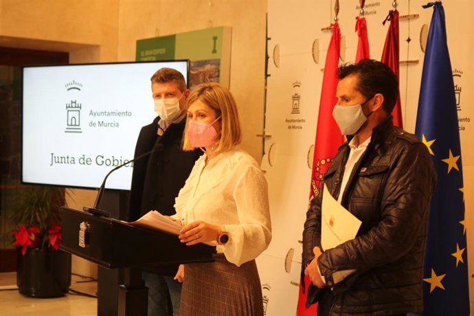 La concejala Paqui Pérez, en rueda de prensa