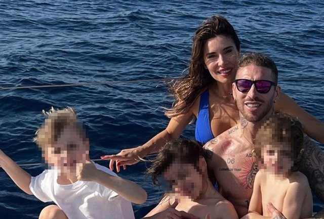 Pilar Rubio y Sergio Ramos dicen adiós a 2021 desde un destino paradisíaco con sus hijos