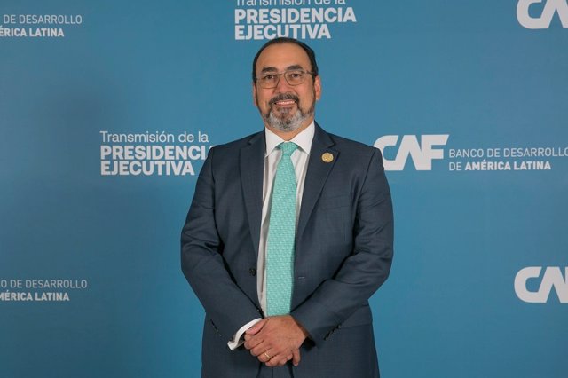 Archivo - El presidente ejecutivo de CAF, Sergio Díaz-Granados