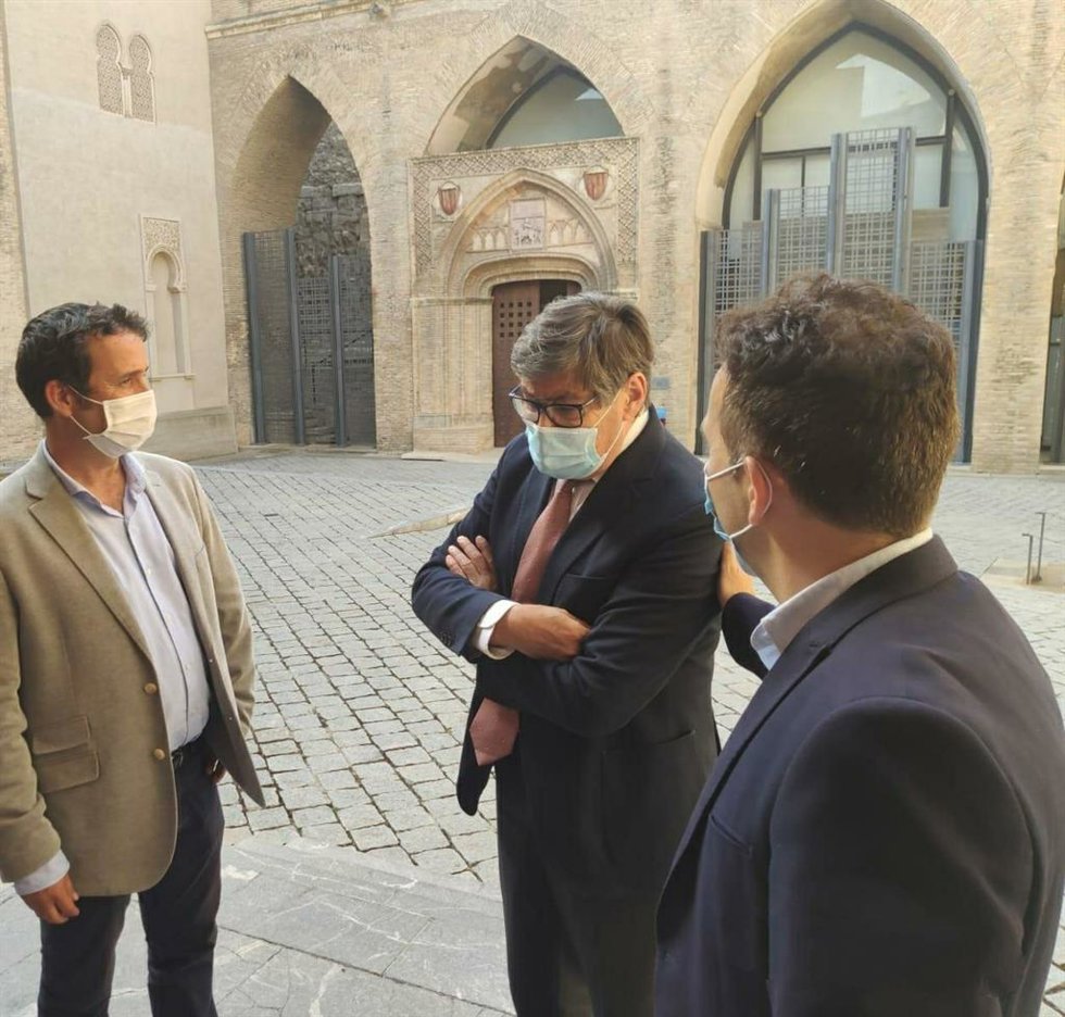 Aliaga confirma a Guerrero (PAR) la elección del proyecto "Haces Monzón", de 2 millones de euros, por el Ministerio de Industria