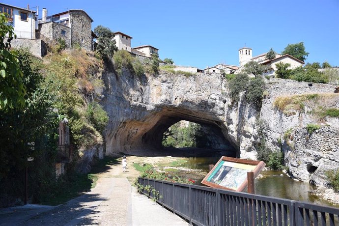 Archivo - El municipio de Puentedey (Burgos) se incorpora en 2022 a la red de los pueblos más bonitos de España