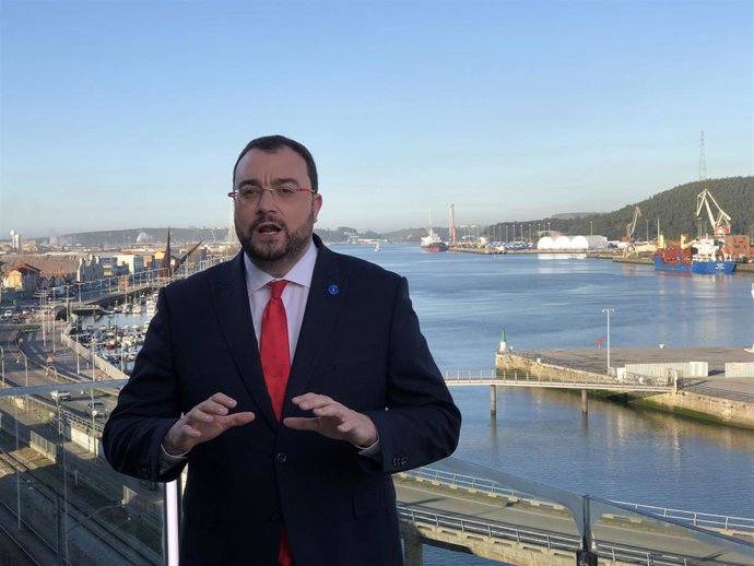 El presidente del Principado de Asturias, Adrián Barbón