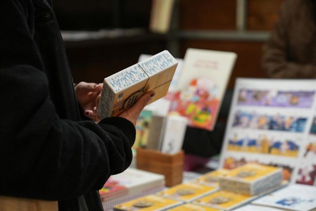 7 Fira De Consum Responsable I D'economia Social I Solidària En La Plaza Catalunya De Barcelona