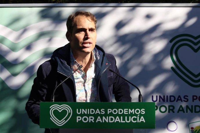 Toni Valero, portavoz de UPporA, en rueda de prensa