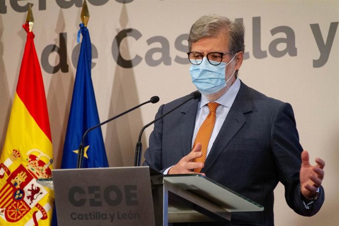 Archivo - El presidente de CEOE Castilla y León, Santiago Aparicio.
