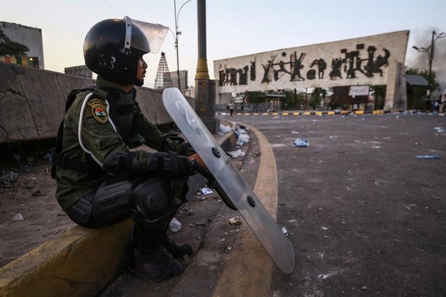 Irak confirma la retirada de las tropas de la coalición liderada por EEUU para luchar contra Estado Islámico Archivo - Un miembro de las fuerzas de seguridad de Irak.