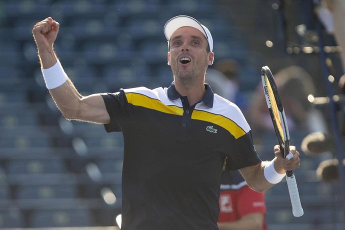 Archivo - Roberto Bautista celebrando una victoria en un torneo