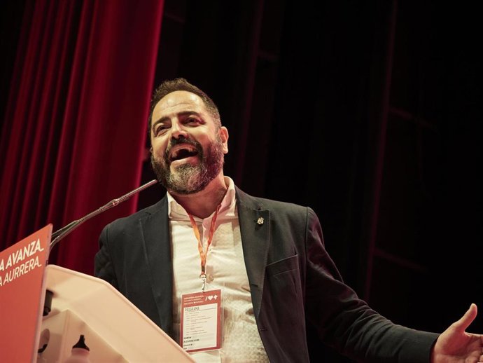 Archivo - El secretario de organización del PSN, Ramón Alzórriz