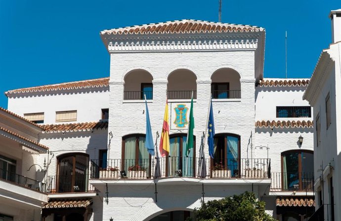 Fachada del Ayuntamiento de Nerja