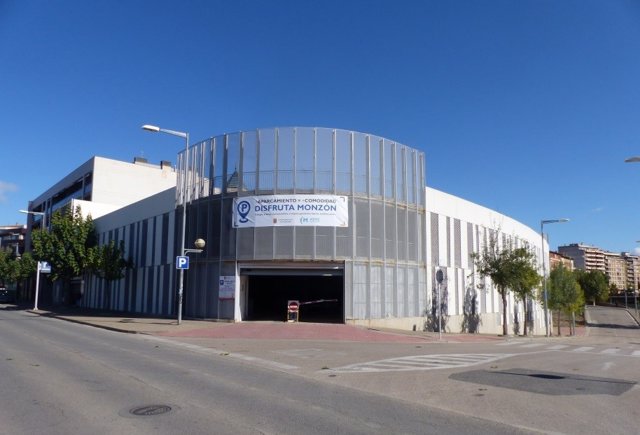 El Ayuntamiento de Monzón restablecerá el servicio del parking Cortes de Aragón a finales de enero