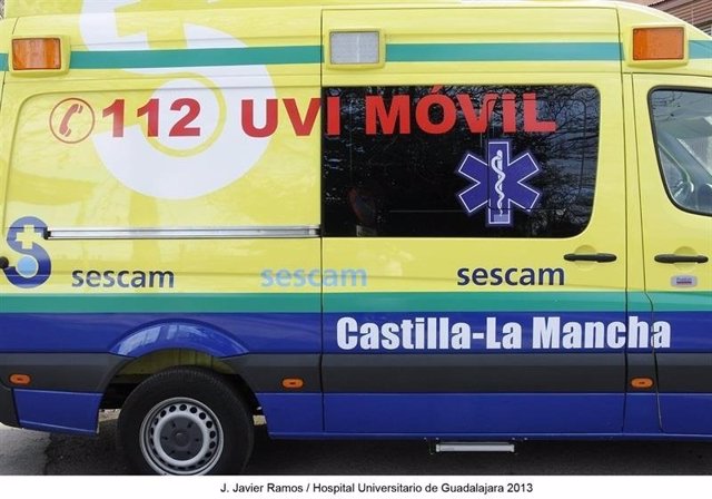 Archivo - UVI. Ambulancia