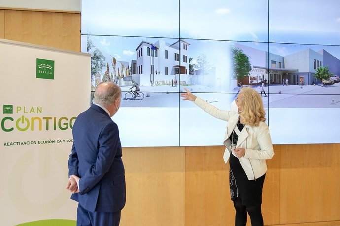 La alcaldesa presentando el proyecto