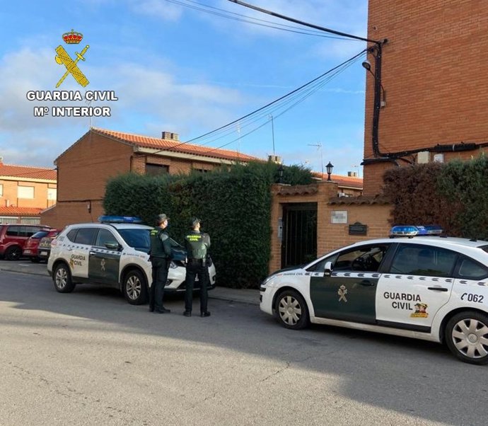Efectivos de la Guardia Civil durante una operación.
