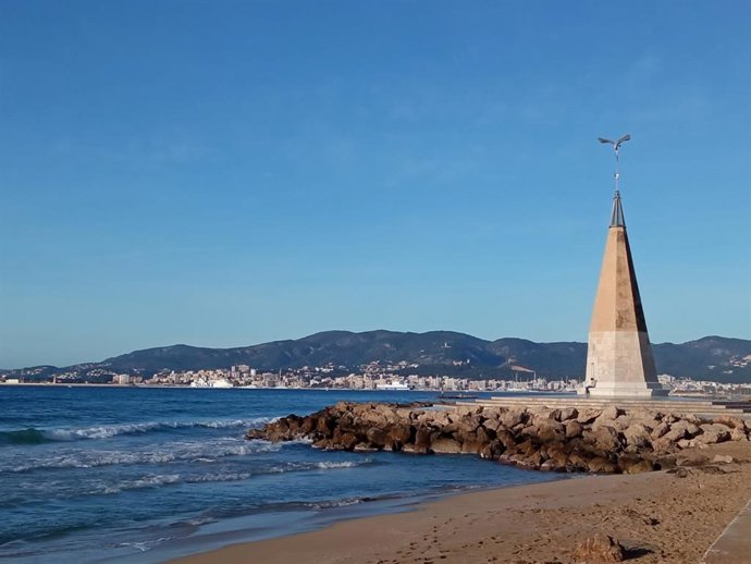 Un dia assolellat al desembre en el Molinar (Palma).