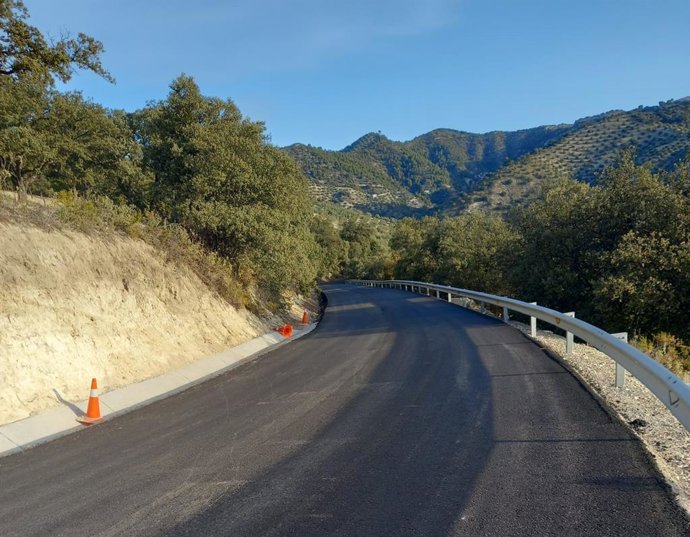Junta invierte más de 64.000 euros en mejorar la seguridad en la A-4154 en Priego de Córdoba