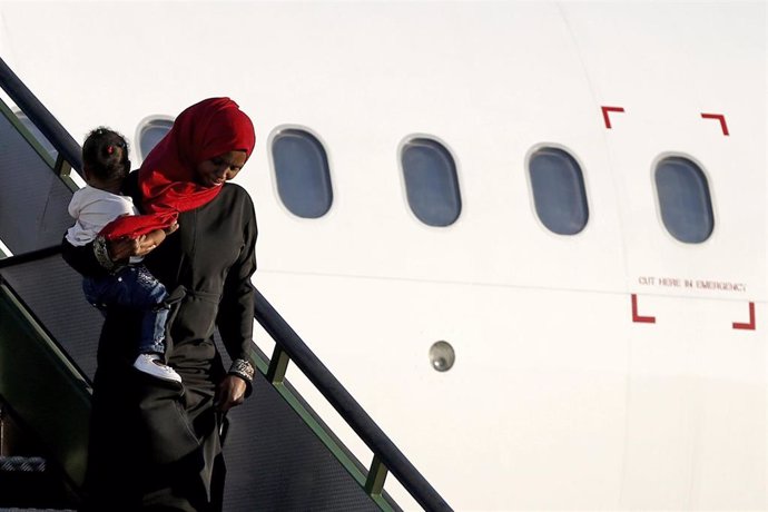 Archivo - Migrantes evacuados de Libia