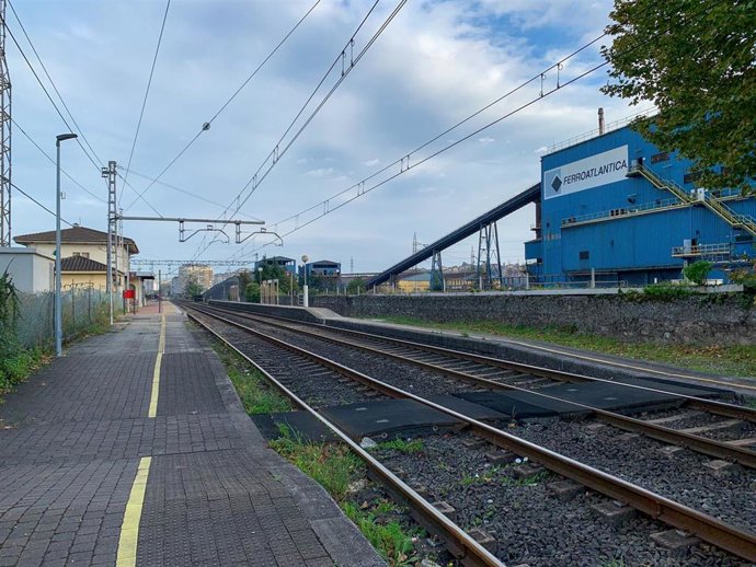 Estación de Adif en Astillero