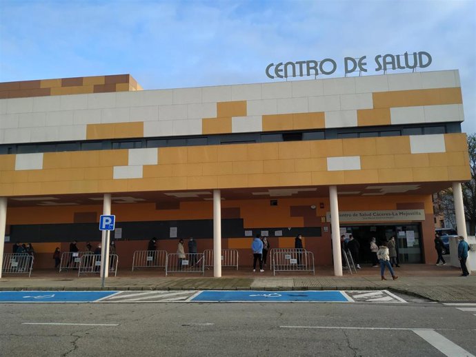 El SES retoma esta semana los cribados masivos en Cáceres sin cita previa en el centro de salud de Mejostilla
