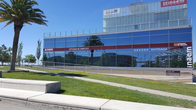 Archivo - Cada euro invertido por el INAEM en políticas activas de empleo multiplica por cuatro su valor en la economía aragonesa