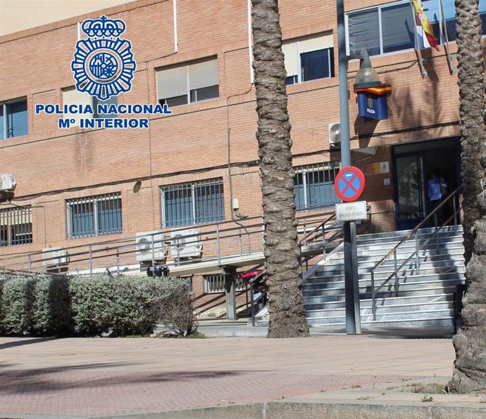 Archivo - Almería.-Sucesos.-Detenido en El Ejido el presunto autor de un atraco con un afilador de cuchillos