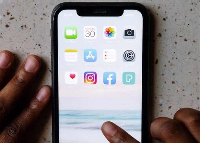 Modelo de iPhone con cámara notch