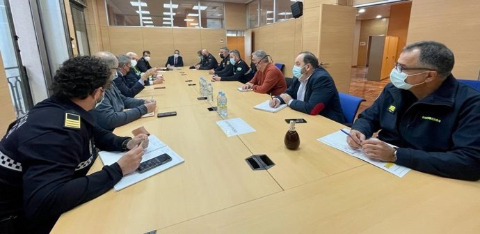 Reunión del dispositivo de seguridad para el partido de fútbol Cádiz-Sevilla.