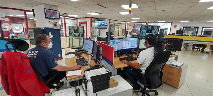 Archivo - Sala Operativa del Centro Coordinador de Emergencias y Seguridad (Cecoes) 1-1-2