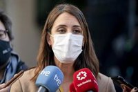 Más Madrid y PSOE denuncian el "tono faltón" y el "cinismo y desprecio" de Almeida con Almudena Grandes