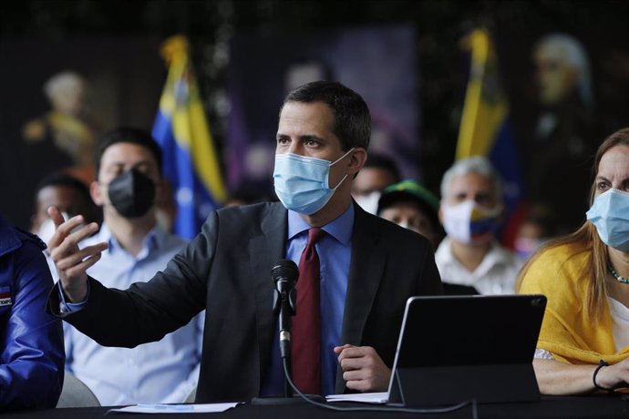 Archivo - El líder opositor venezolano Juan Guaidó