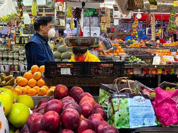 Imagen de archivo de un trabajador en su puesto