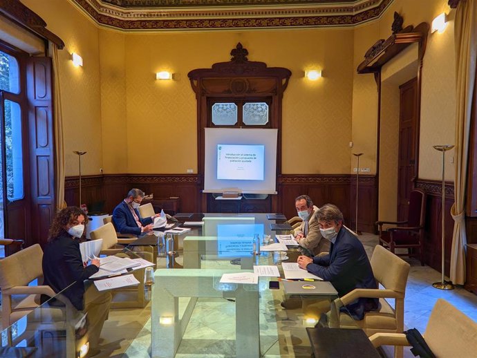 Sánchez, reunida con representantes de Cs.