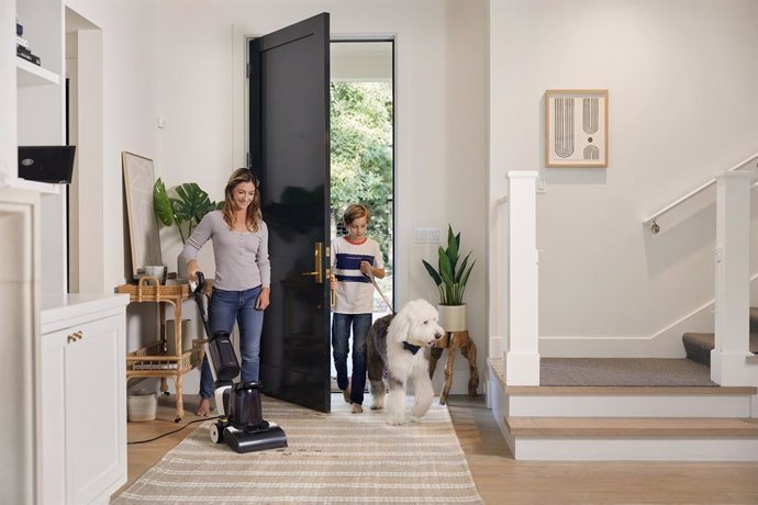 TINECO TO UNVEIL THE WORLDS FIRST SMART CARPET CLEANER AT CES