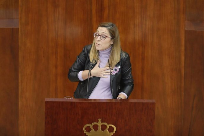 Archivo - La diputada del PSOE Lorena Morales Porro, en una sesión de control al Gobierno de la Comunidad de Madrid, en la Asamblea de Madrid